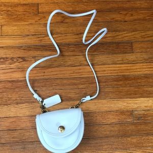 Coach Vintage crossbody purse.  Small 5”x5”